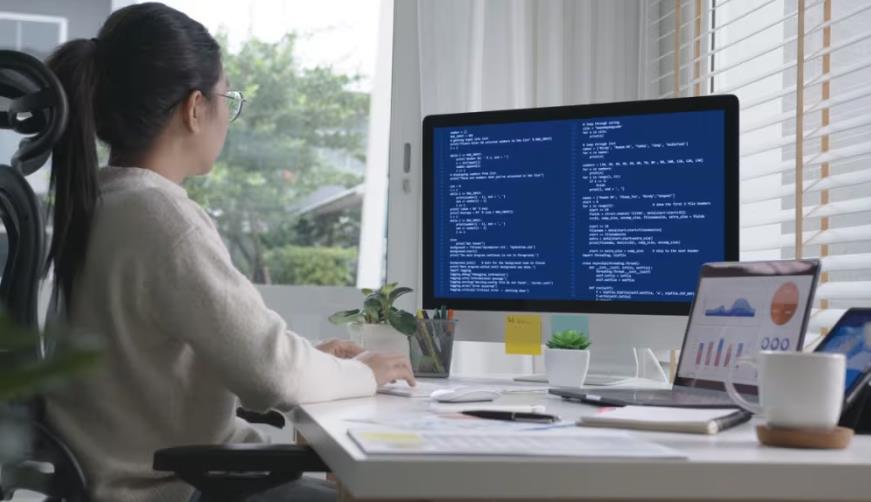 新青区企业数字化解决方案:机器学习赋能商业模式升级的核心路径
